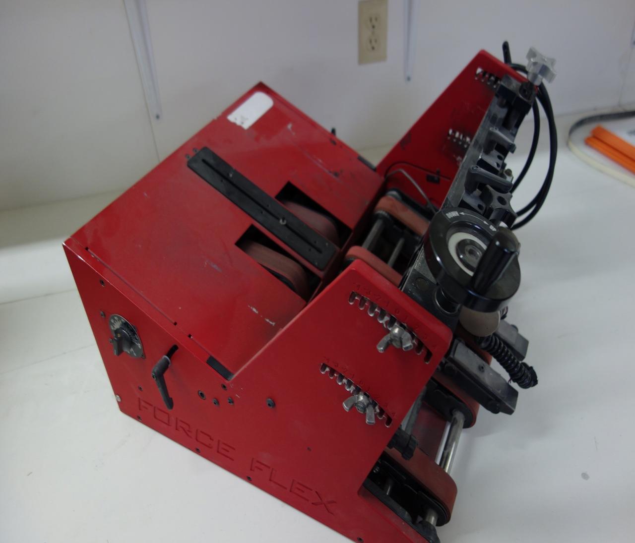 Lot 16 Sure Feed Force Flex Model FF14 Feeder Walla Walla, WA